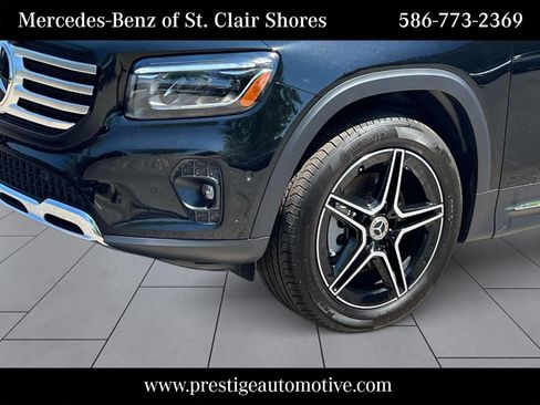 Used 2026 Mercedes-Benz GLB 250 4MATIC image 10