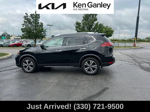 Used 2020 Nissan Rogue SV w/ Premium Package AWD/4WD image 8