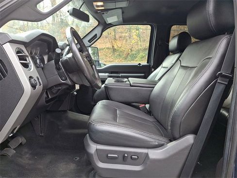 Used 2016 Ford F350 Lariat image 15