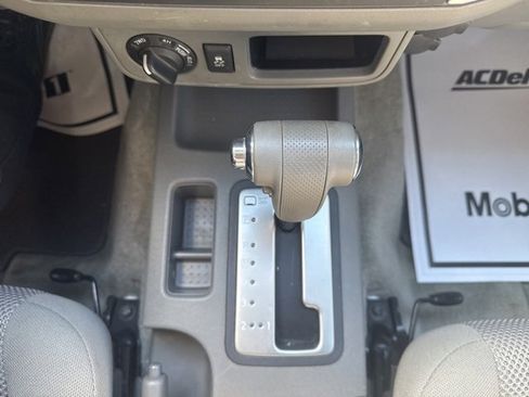 Used 2016 Nissan Frontier SV image 28