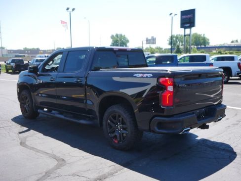 Certified 2024 Chevrolet Silverado 1500 RST w/ Redline Edition AWD/4WD image 6