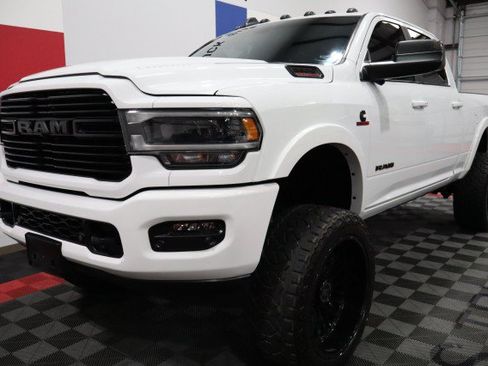Used 2022 RAM 2500 Laramie w/ Night Edition AWD/4WD image 3