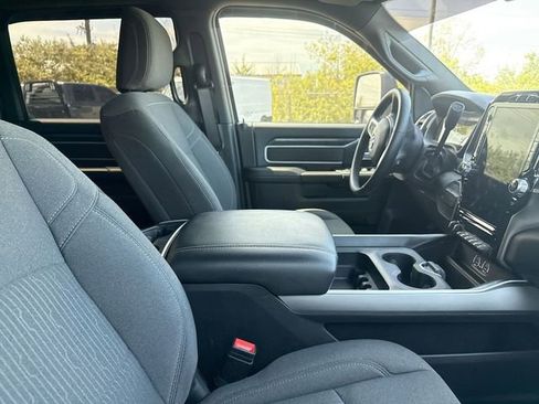 Used 2024 RAM 3500 Big Horn w/ Night Edition AWD/4WD image 14
