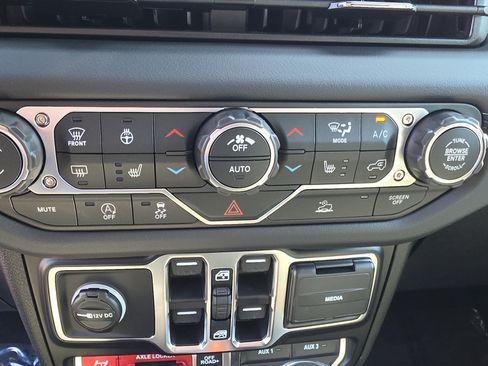 New 2026 Jeep Gladiator Mojave AWD/4WD image 23