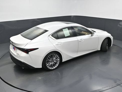 Used 2024 Lexus IS 300 w/ Premium Package RWD image 33