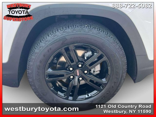 Used 2024 GMC Terrain AT4 w/ Tech Package AWD/4WD image 15