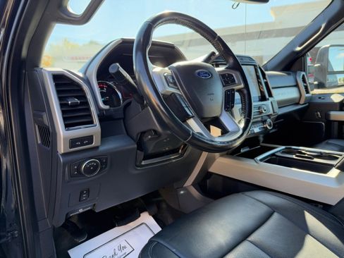 Used 2022 Ford F450 Lariat w/ FX4 Off-Road Package image 13