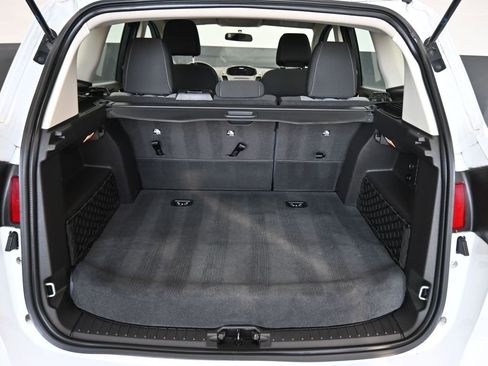 Used 2017 Ford C-MAX SE image 40