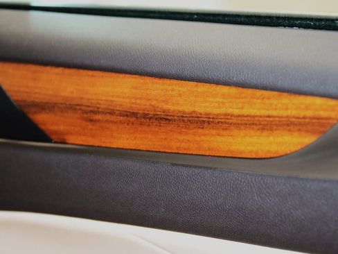 Used 2017 Lincoln MKC Select w/ Lincoln MKC Climate Package image 20