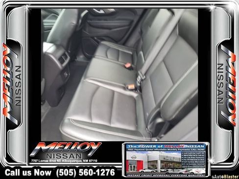 Used 2024 GMC Terrain SLT image 9