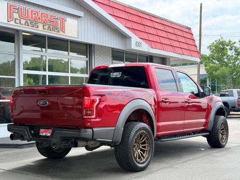 Used 2017 Ford F150 Raptor w/ Equipment Group 802A Luxury AWD/4WD image 3