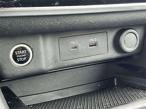 Used 2021 Nissan Rogue S image 27