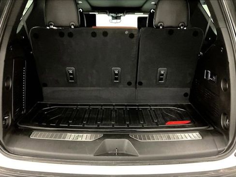Used 2023 GMC Yukon Denali Ultimate AWD/4WD image 43