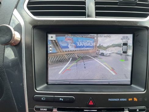 Used 2018 Ford Explorer Limited FWD image 11