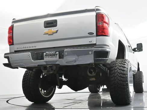 Used 2018 Chevrolet Silverado 2500 LT w/ LT Convenience Package AWD/4WD image 47