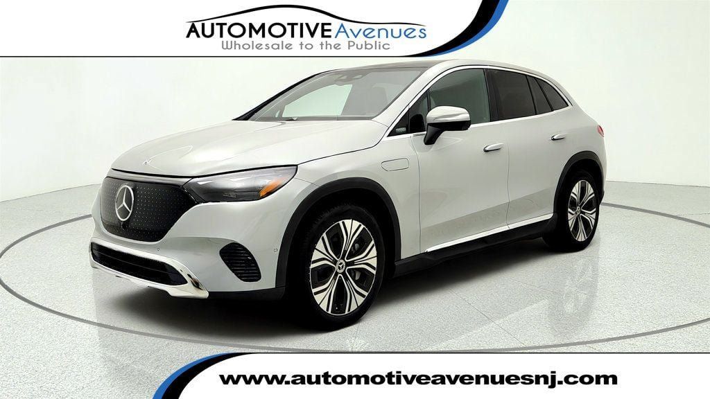 Used 2025 Mercedes-Benz EQE 350+ 4MATIC SUV w/ Driver Assistance Package image 1