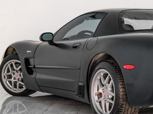 Used 2002 Chevrolet Corvette Z06 w/ Memory Pkg image 43