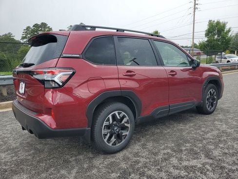 Certified 2025 Subaru Forester Premium w/ Convenience Package #2 AWD/4WD image 7