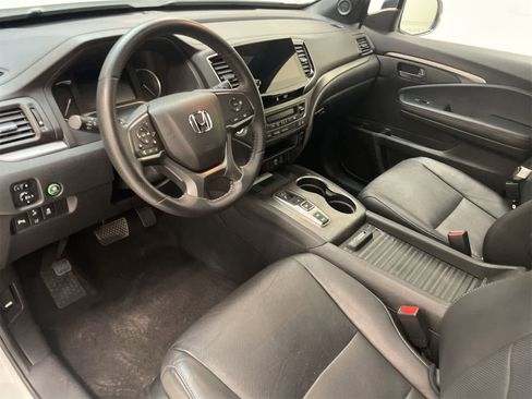 Used 2022 Honda Passport EX-L image 2
