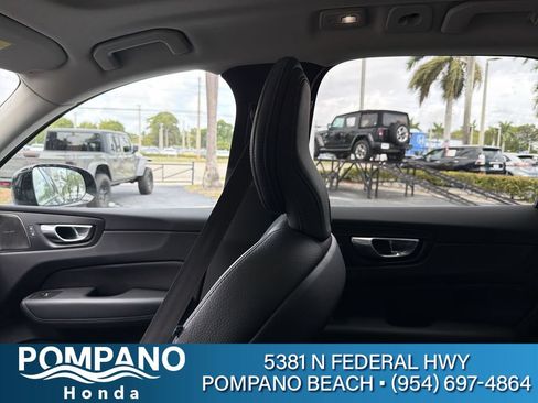 Used 2023 Volvo XC60 B5 Plus w/ Climate Package AWD/4WD image 14