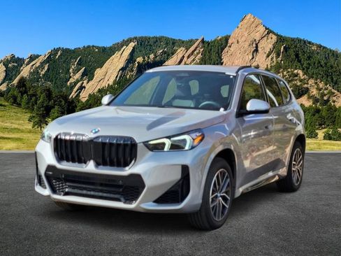Used 2025 BMW X1 xDrive28i w/ M Sport Package AWD/4WD image 3