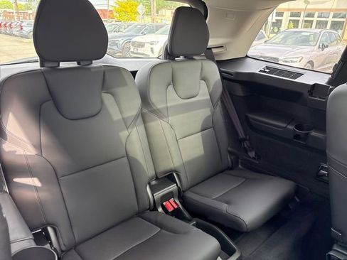 Used 2025 Volvo XC90 B6 Plus AWD/4WD image 15