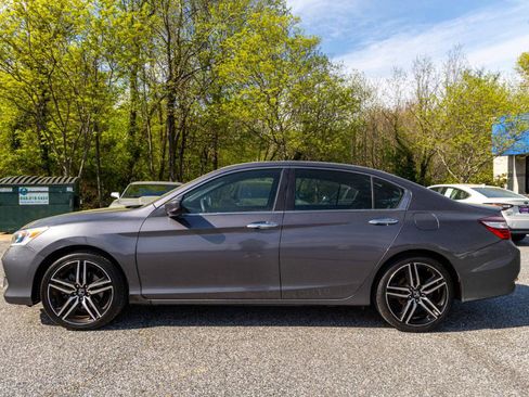 Used 2016 Honda Accord Sport image 3