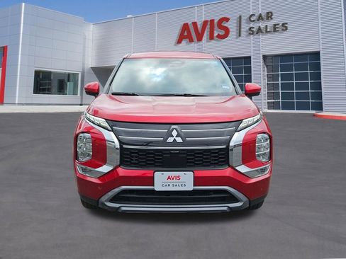 Used 2025 Mitsubishi Outlander SE AWD/4WD image 10