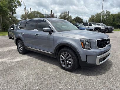 Used 2025 Kia Telluride LX