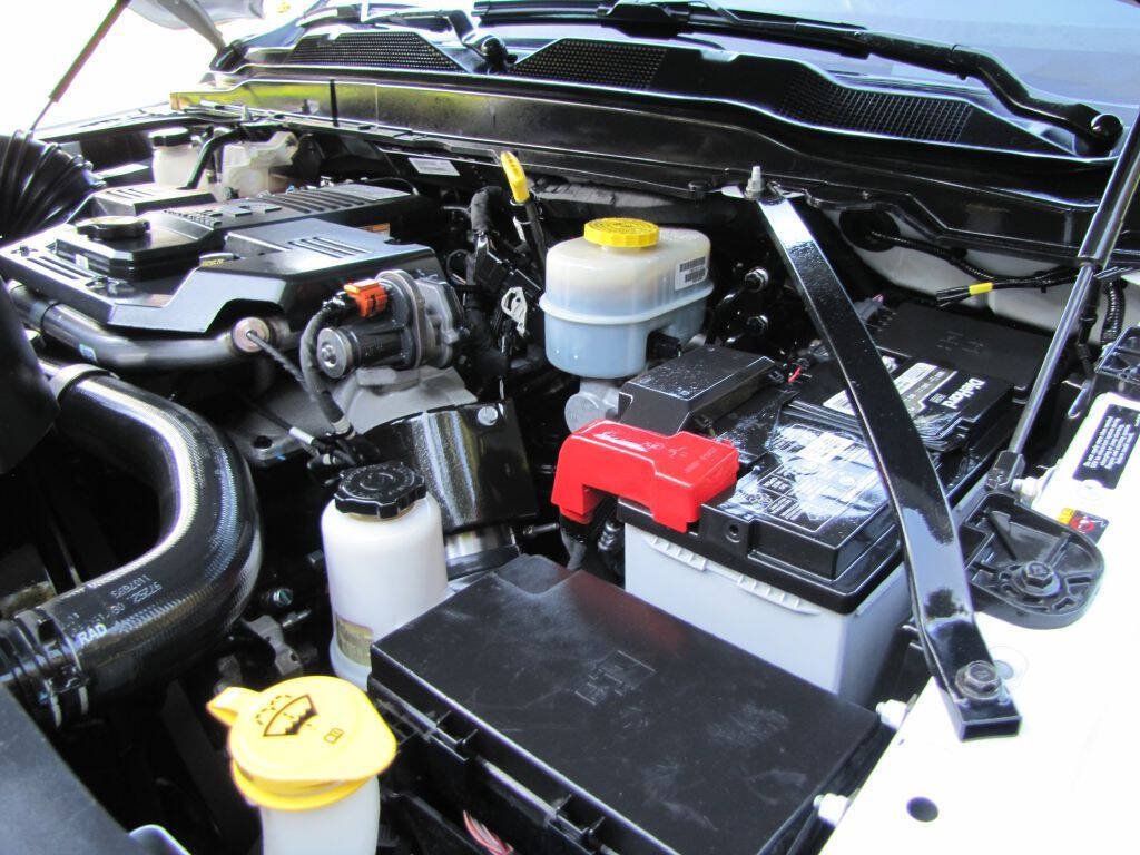 Used 2022 RAM 3500 Tradesman RWD image 33