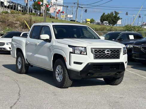 Used 2024 Nissan Frontier SV AWD/4WD image 1