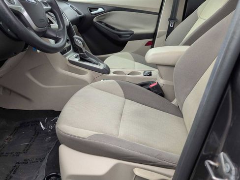 Used 2013 Ford Focus SE image 16