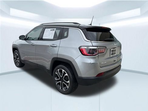 Used 2022 Jeep Compass Limited AWD/4WD image 5