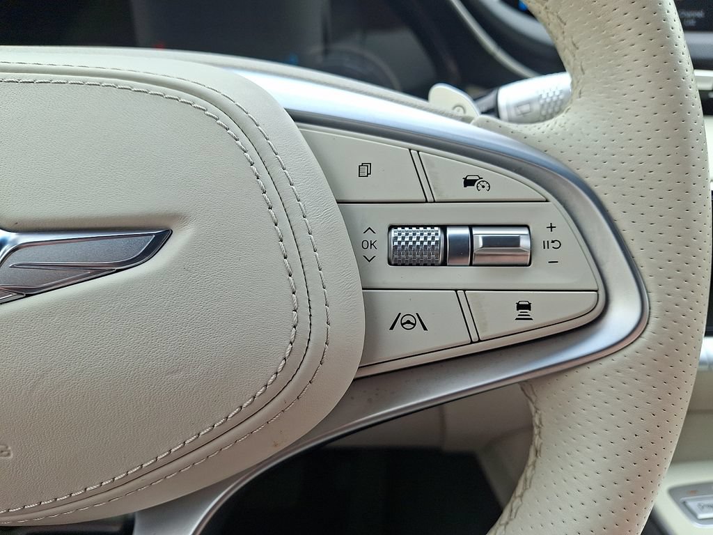 Used 2023 Genesis Electrified GV70 AWD/4WD image 23