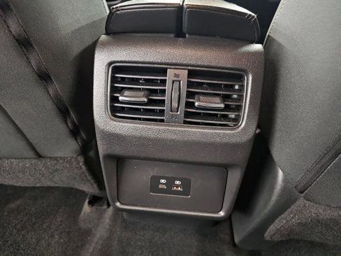 Used 2021 Nissan Rogue SV image 37