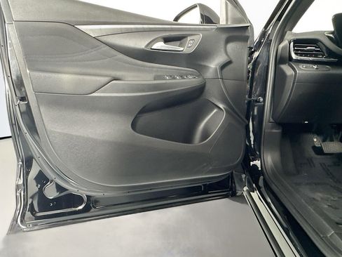 Used 2025 Buick Envista Sport Touring w/ Advanced Safety Package image 20