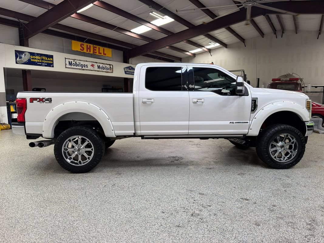 Used 2019 Ford F250 Lariat w/ Lariat Ultimate Package AWD/4WD image 9