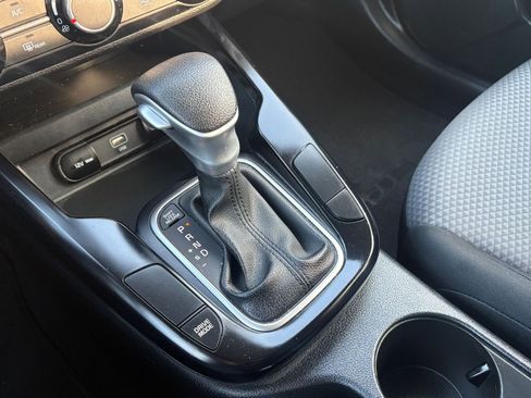 Used 2025 Kia Soul LX w/ LX Technology Package image 39