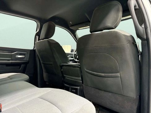 Used 2021 RAM 2500 Big Horn w/ Level 1 Equipment Group image 17