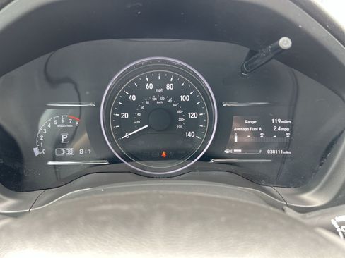 Used 2019 Honda HR-V Touring image 17