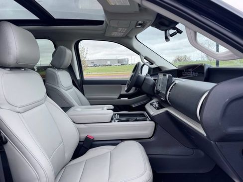 New 2025 Ford Expedition Max Active AWD/4WD image 24
