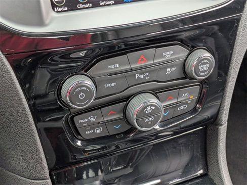 Used 2023 Chrysler 300 S image 22