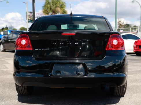 Used 2014 Dodge Avenger SE image 7