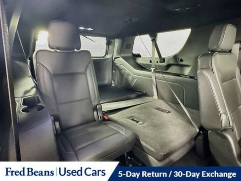 Used 2022 GMC Yukon XL Denali w/ Advanced Technology Package AWD/4WD image 37