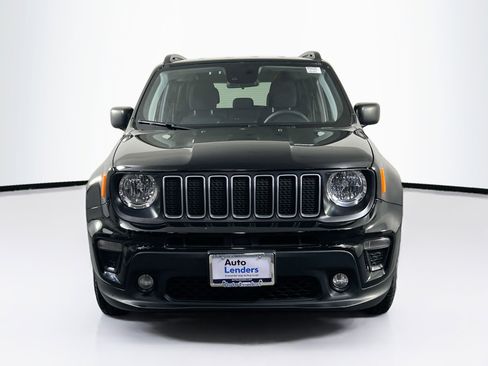 Used 2022 Jeep Renegade Latitude image 2
