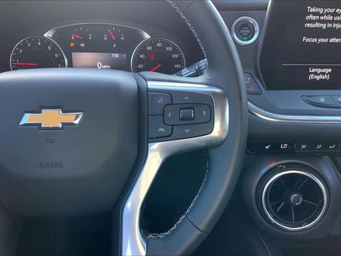 Used 2024 Chevrolet Blazer LT FWD image 23