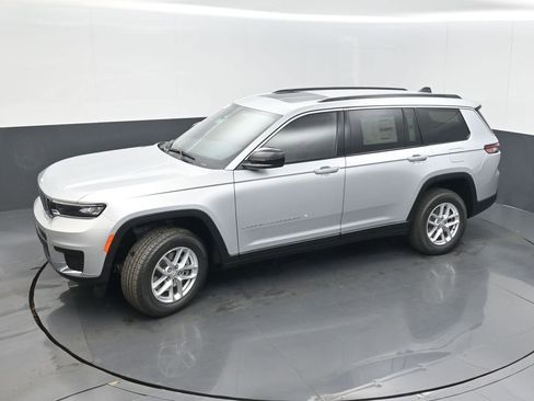 New 2026 Jeep Grand Cherokee L Laredo AWD/4WD image 40