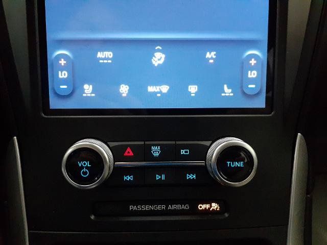 Certified 2024 Ford Edge SEL w/ Convenience Package AWD/4WD image 5