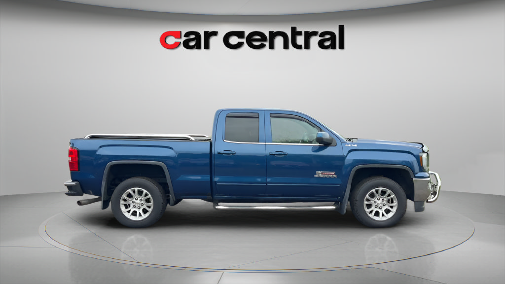Used 2017 GMC Sierra 1500 SLE w/ Max Trailering Package AWD/4WD image 6