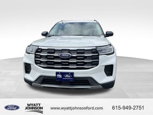 New 2026 Ford Explorer Active RWD image 8